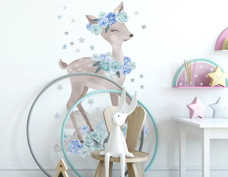 Samolepky na zeď - Srnka s pivoňkami, světle modrá