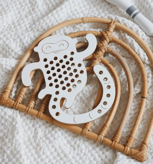 Dřevěná provlékačka - Opička